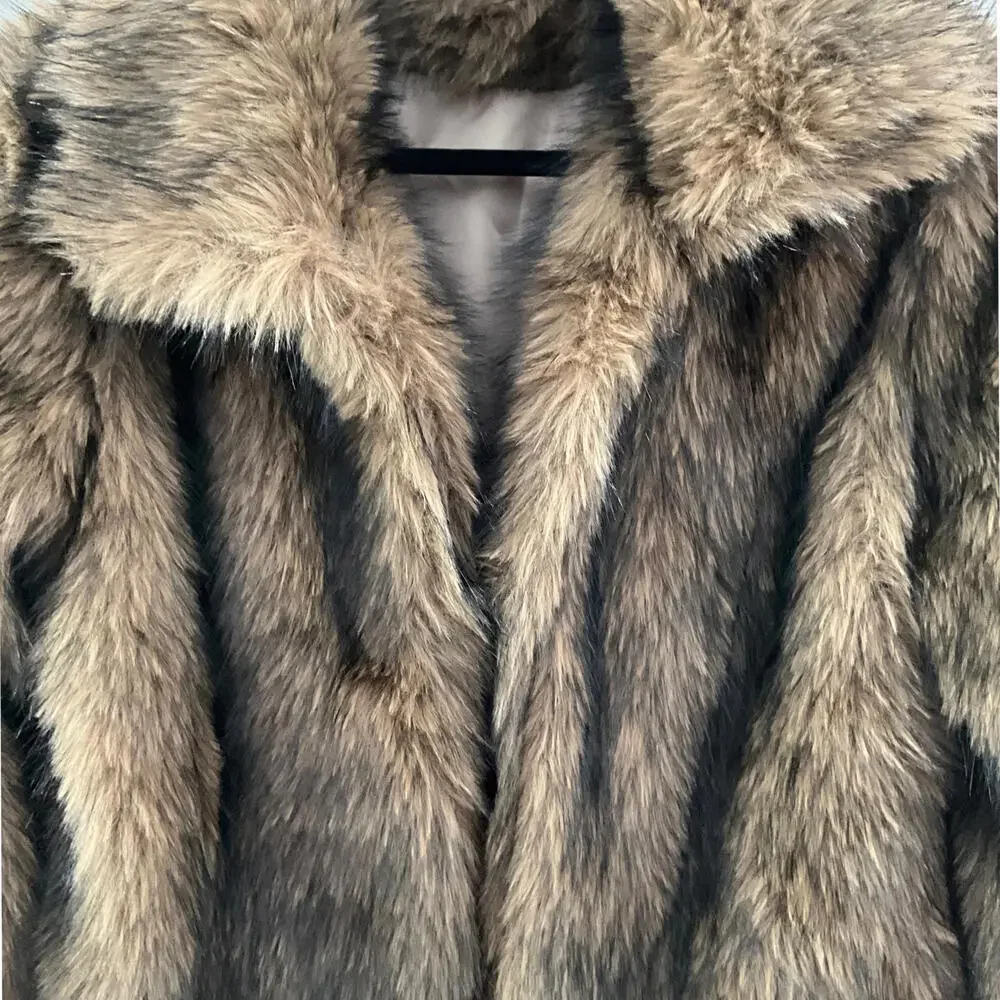 NWT Luxury Sz L Brown Cropped Faux Fur Coat Chic IT Girl Street Style Glam Vibe - Picture 9 of 9